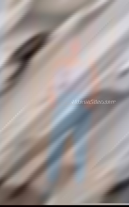 Luna, colombiana extrovertida  . 634392124. Citas en VITORIA, VITORIA. www.vitoriacitas.com.