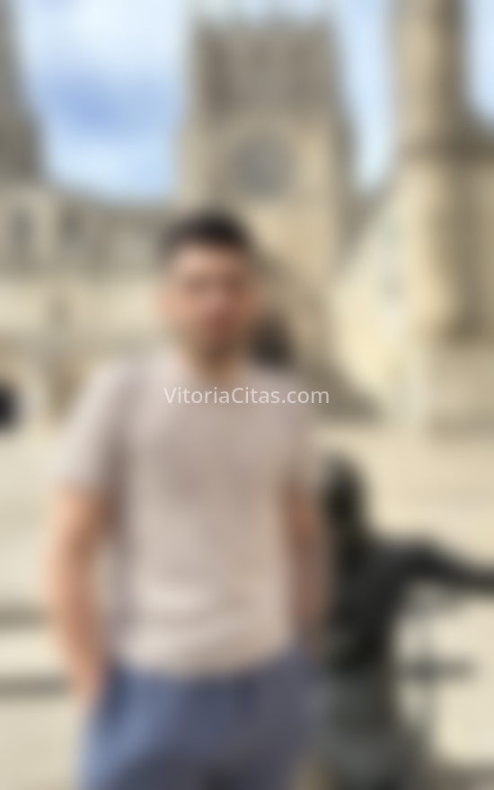 Felipe, colombiano recién llegado. 624048920. Citas en VITORIA, VITORIA. www.vitoriacitas.com.