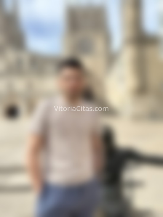 Felipe, colombiano recién llegado. 624048920. Citas en VITORIA, VITORIA. www.vitoriacitas.com.