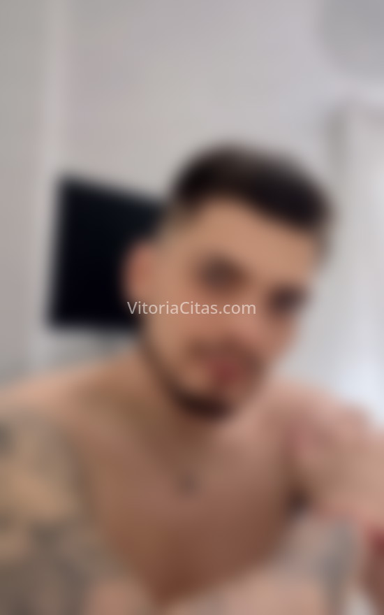 Felipe, colombiano recién llegado. 624048920. Citas en VITORIA, VITORIA. www.vitoriacitas.com.