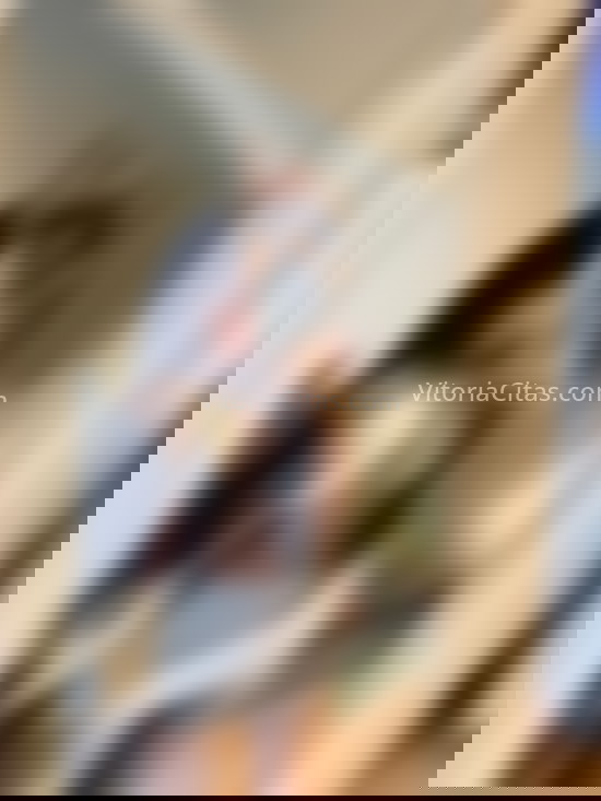 Sabrina, jovencita colombiana . 613226440. Citas en VITORIA, VITORIA. www.vitoriacitas.com.