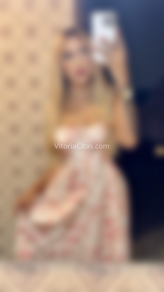 Karoll, joven brasileña . 673918478. Citas en VITORIA, VITORIA. www.vitoriacitas.com.