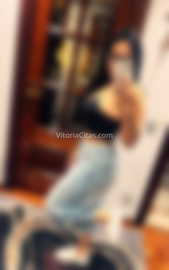 Adhara, colombiana guapa y atractiva. 643774526. Citas en VITORIA, VITORIA. www.vitoriacitas.com.