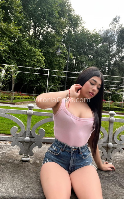 Lupe, dulce colombiana. 645998631. Citas en VITORIA, VITORIA. www.vitoriacitas.com.