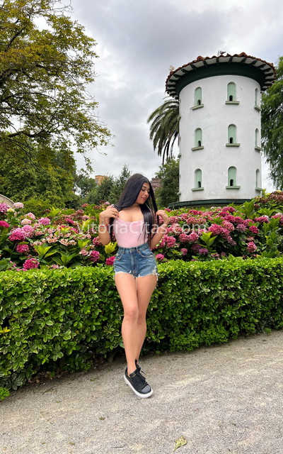 Lupe, dulce colombiana. 645998631. Citas en VITORIA, VITORIA. www.vitoriacitas.com.
