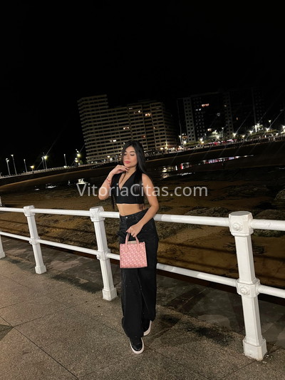 Lupe, dulce colombiana. 645998631. Citas en VITORIA, VITORIA. www.vitoriacitas.com.