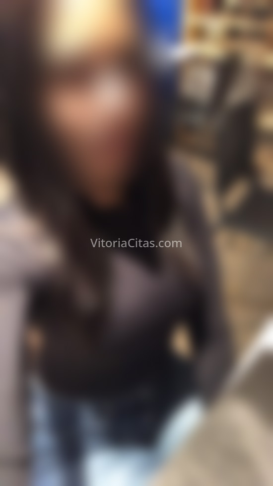 Mindy, brasileña. 641987805. Citas en VITORIA, VITORIA. www.vitoriacitas.com.
