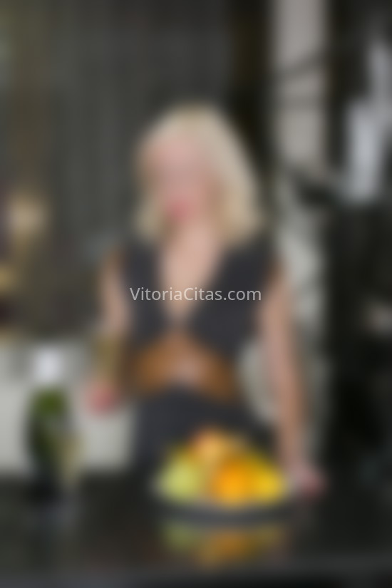 Elena, rusa muy dulce y atractiva. 614476354. Citas en VITORIA, VITORIA. www.vitoriacitas.com.