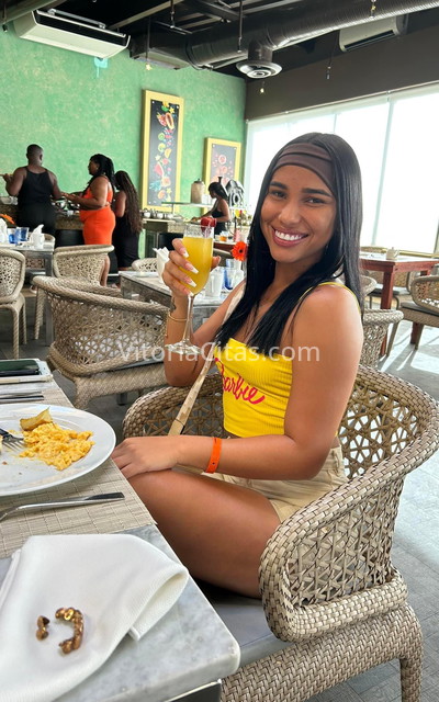 Cattaleya, colombiana. 656268082. Citas en VITORIA, VITORIA. www.vitoriacitas.com.