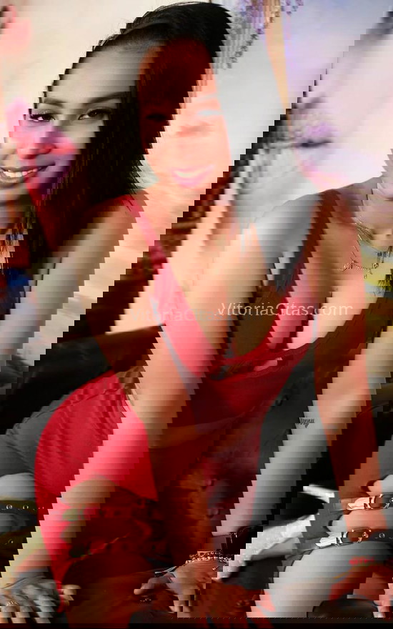 Sheila, joven y guapa colombiana . 614694976. Citas en VITORIA, VITORIA. www.vitoriacitas.com.